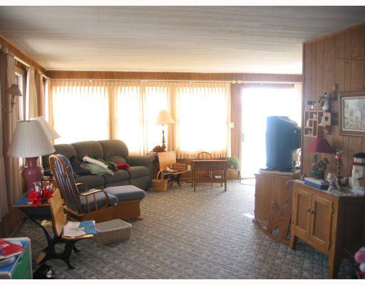 10738 Jefferson Road Osceola, IN 46561 - Photo 5 of 8 Gallery Image 5