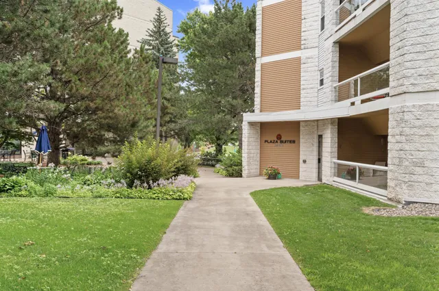 $199,900 | 14575 Burma Avenue West, Unit 306, Rosemount, MN 55068