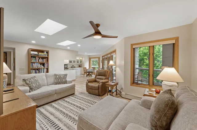 $199,900 | 14575 Burma Avenue West, Unit 306, Rosemount, MN 55068