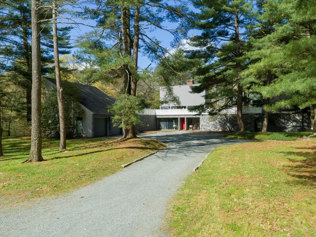 68 Farm Street Dover, MA 02030 - Photo 14 of 16