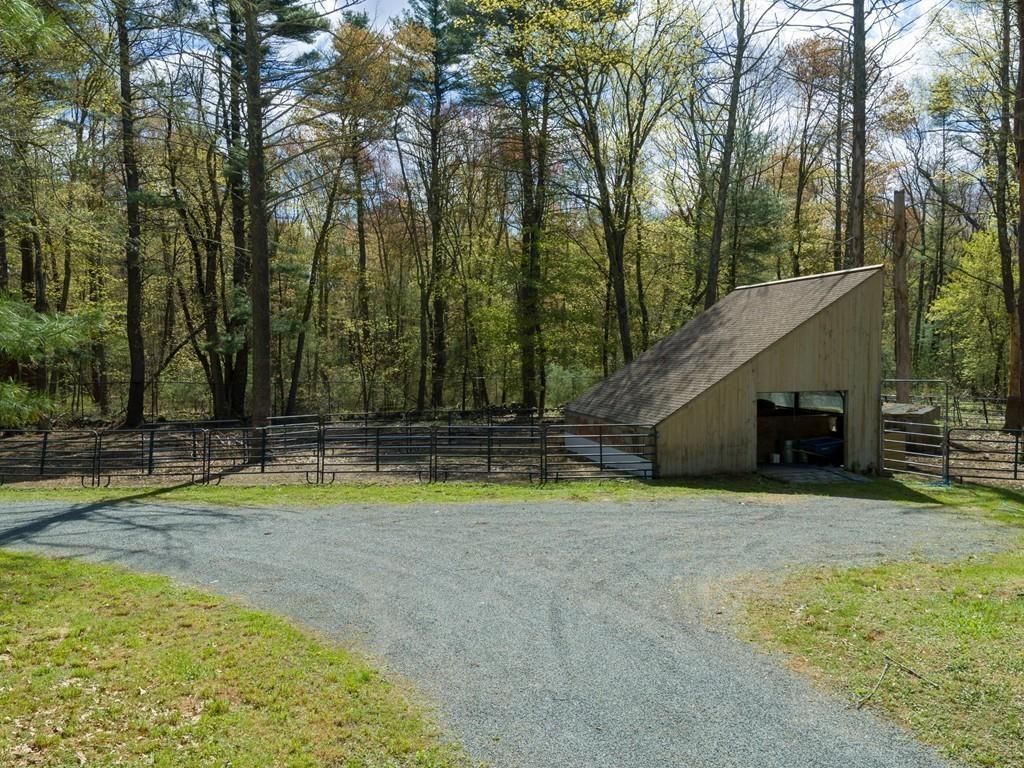 68 Farm Street Dover, MA 02030 - Photo 6 of 16