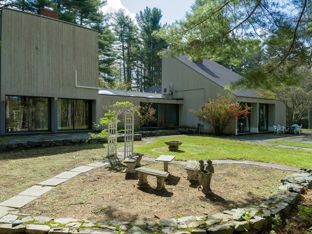 68 Farm Street Dover, MA 02030 - Photo 10 of 16