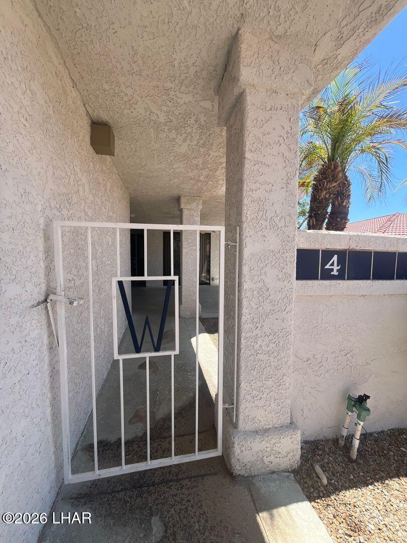 375 London Bridge Road, Unit 4 Lake Havasu City, AZ 86403 - Photo 4 of 25