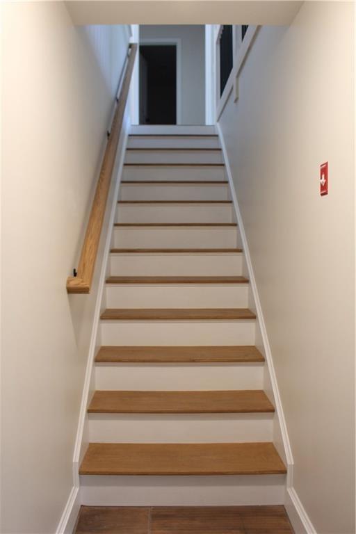 87 Main Street Springvale, ME 04083 - Photo 9 of 29 Photo