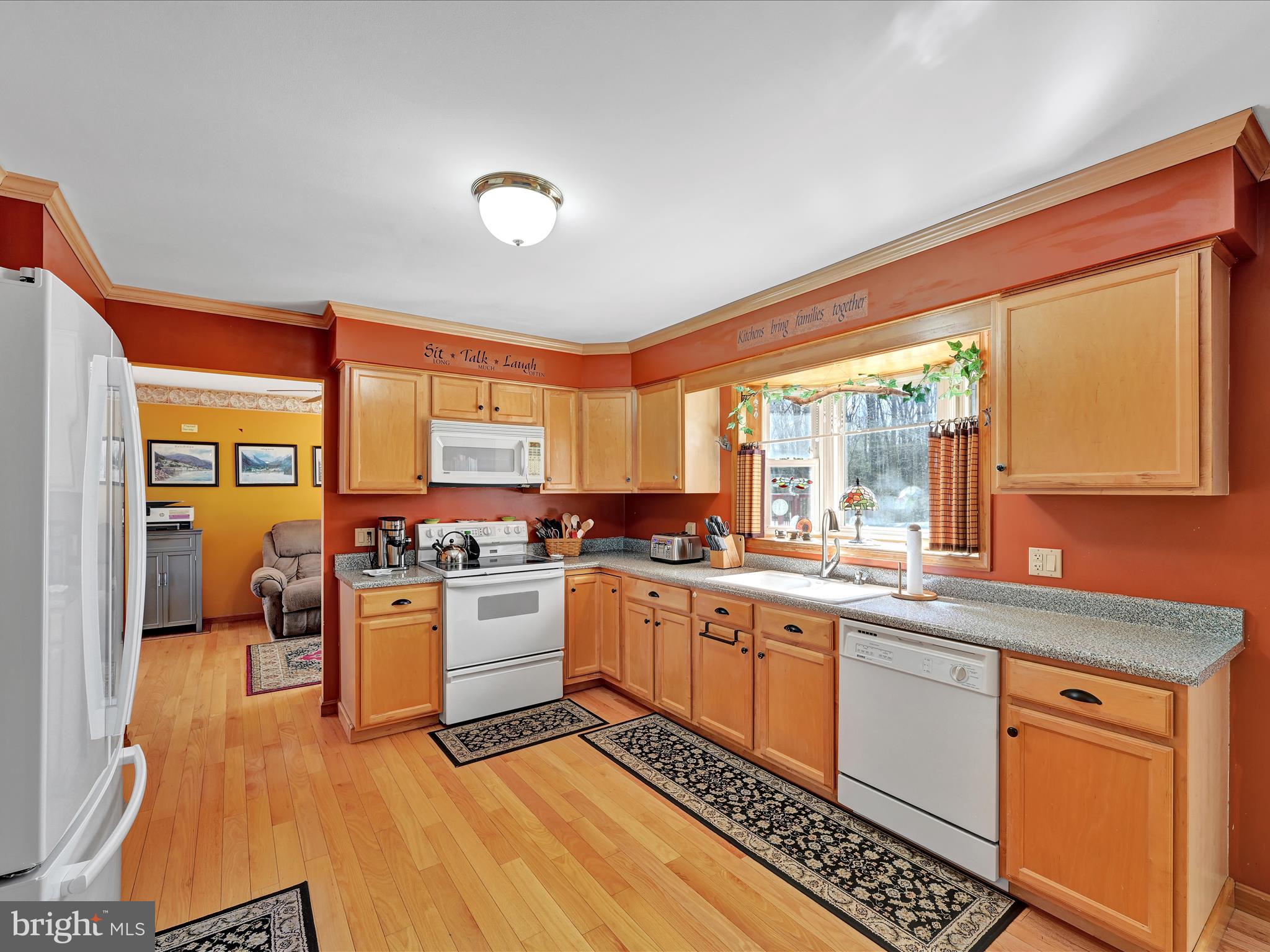 650 Golf Road Tamaqua, PA 18252 - Photo 17 of 48 Kitchen