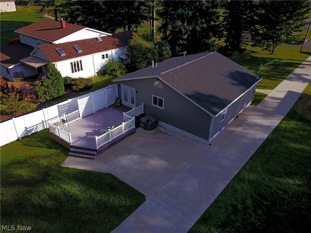 9507 Howland Springs Road Southeast Warren, OH 44484 - Photo 11 of 19 Gallery Image 11