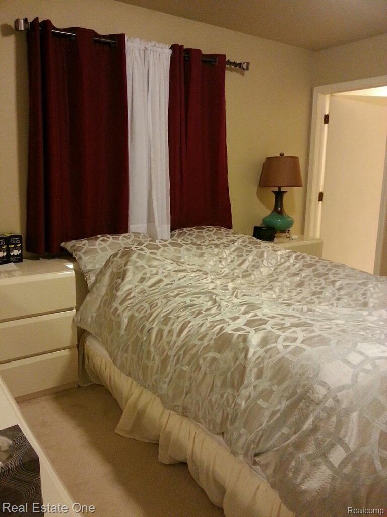 1551 Meadowside Drive Rochester, MI 48307 - Photo 6 of 7 photo6.JPG