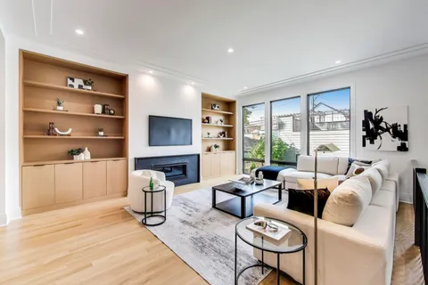 $2,599,000 | 3846 North Bell Avenue, Chicago, IL 60618