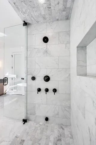 $2,599,000 | 3846 North Bell Avenue, Chicago, IL 60618