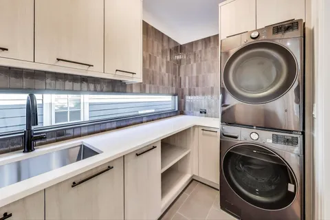 $2,599,000 | 3846 North Bell Avenue, Chicago, IL 60618