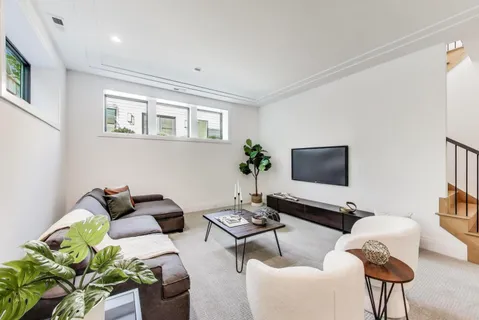 $2,599,000 | 3846 North Bell Avenue, Chicago, IL 60618