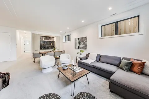 $2,599,000 | 3846 North Bell Avenue, Chicago, IL 60618