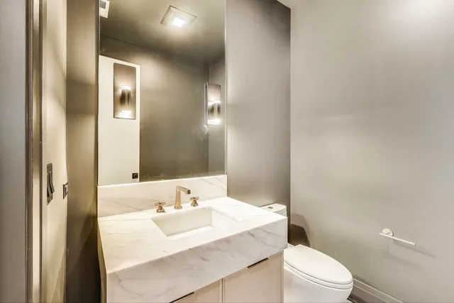 $2,599,000 | 3846 North Bell Avenue, Chicago, IL 60618