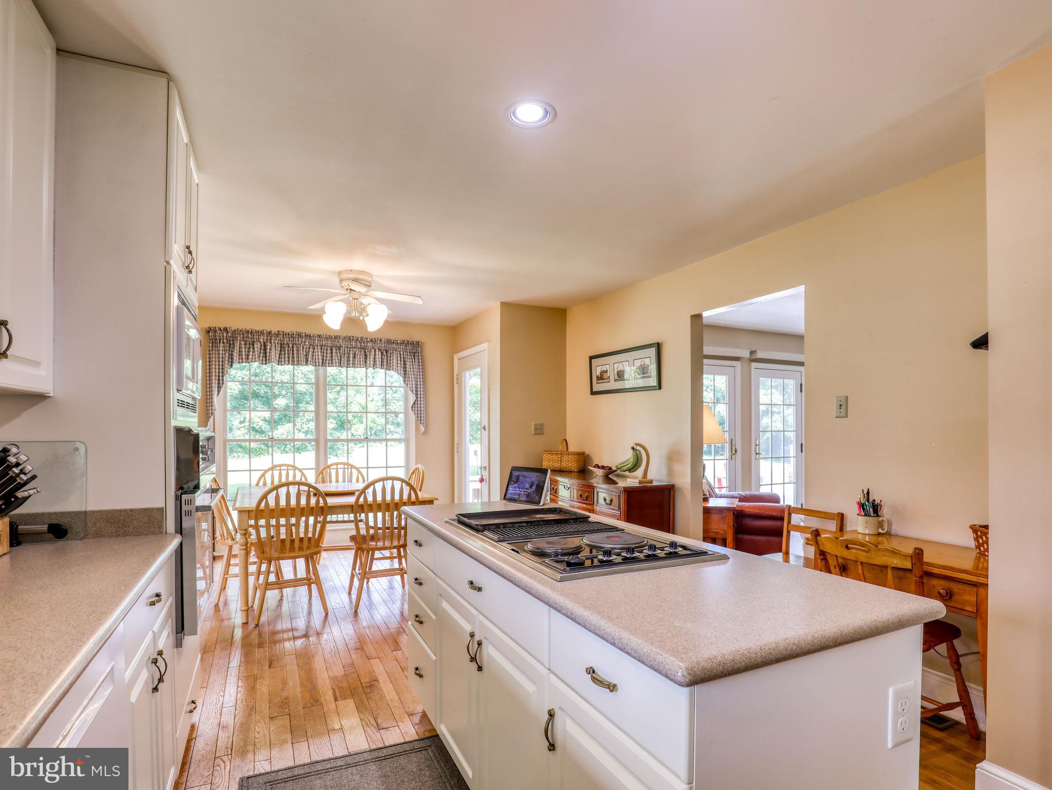 3615 Apple Pie Ridge Road Winchester, VA 22603 - Photo 19 of 47 Breakfast/dining area
