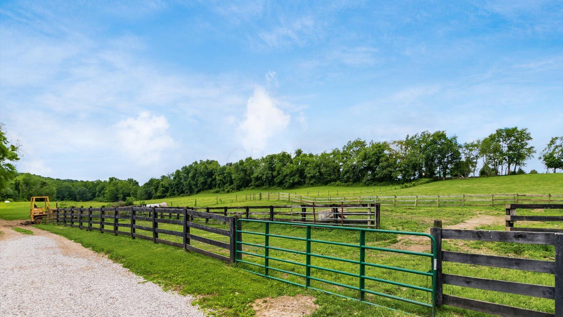 10640 Flint Ridge Road Newark, OH 43056 - Photo 60 of 86 57-10640 Flint Ridge Rd138