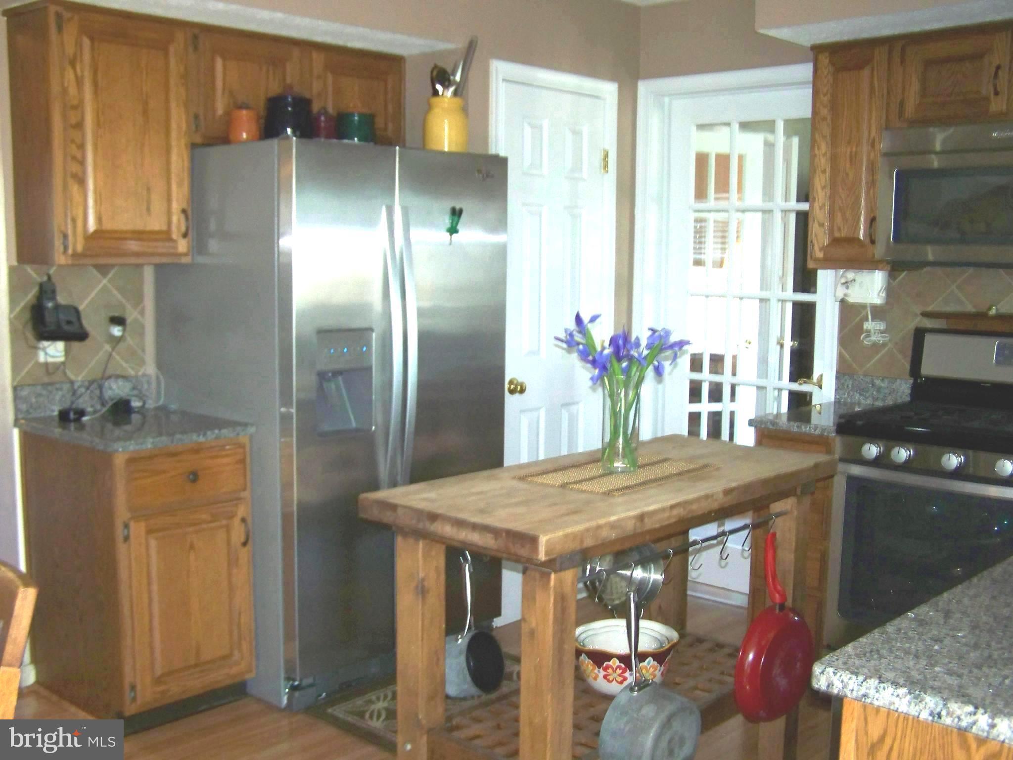 9229 Bretton Reef Road Baltimore, MD 21234 - Photo 7 of 30 Kitchen