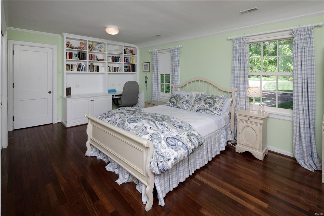 1 Bridle Creek Road Ladue, MO 63124 - Photo 17 of 28