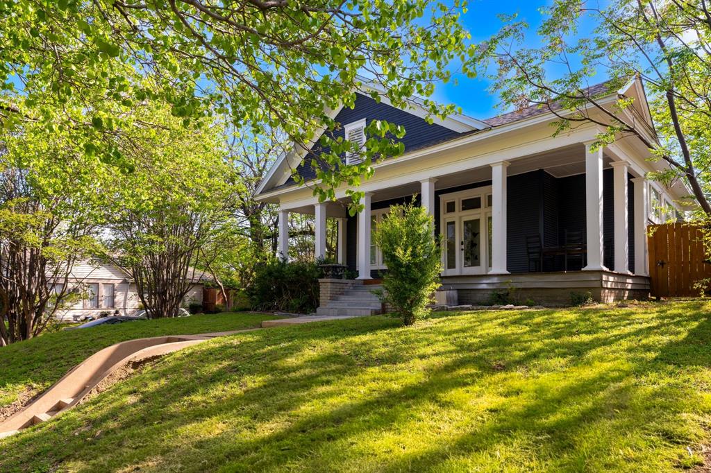 918 Elsbeth Street Dallas, TX 75208 - Photo 1 of 35