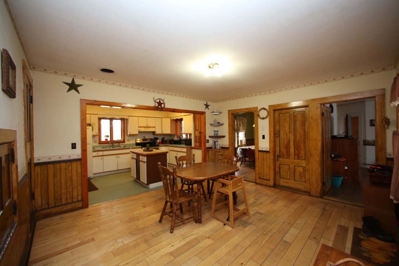 841 Pumpkin Harbor Road Cambridge, VT 05444 - Photo 14 of 40