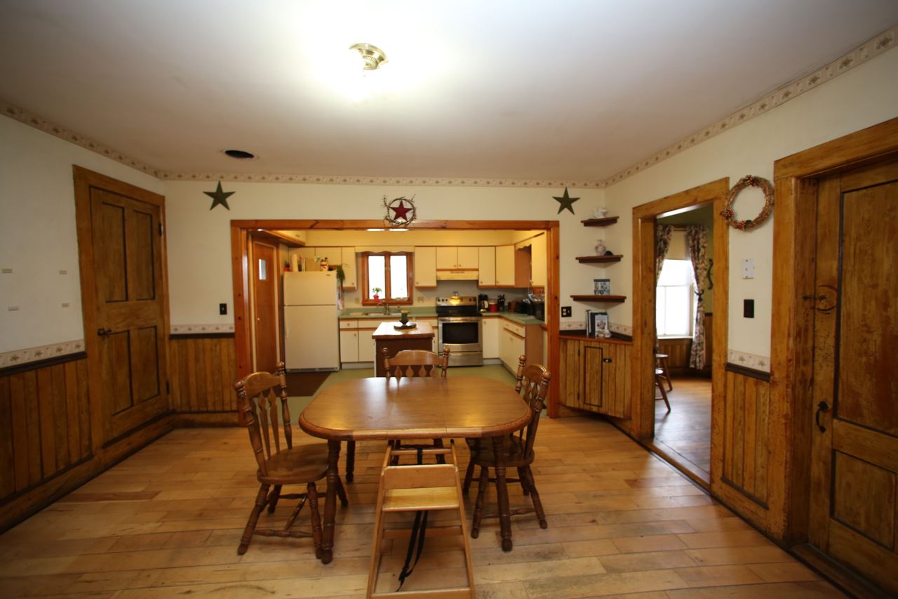 841 Pumpkin Harbor Road Cambridge, VT 05444 - Photo 7 of 40