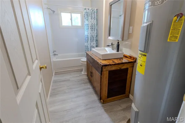 $89,000 | 223 Charles Street, Licking, MO 65542