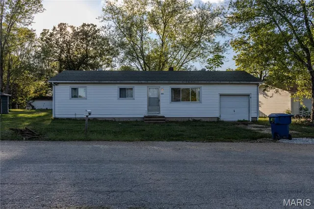 $89,000 | 223 Charles Street, Licking, MO 65542