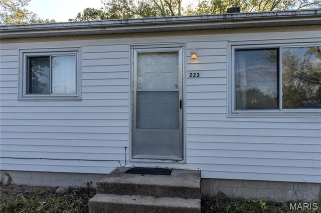 $89,000 | 223 Charles Street, Licking, MO 65542