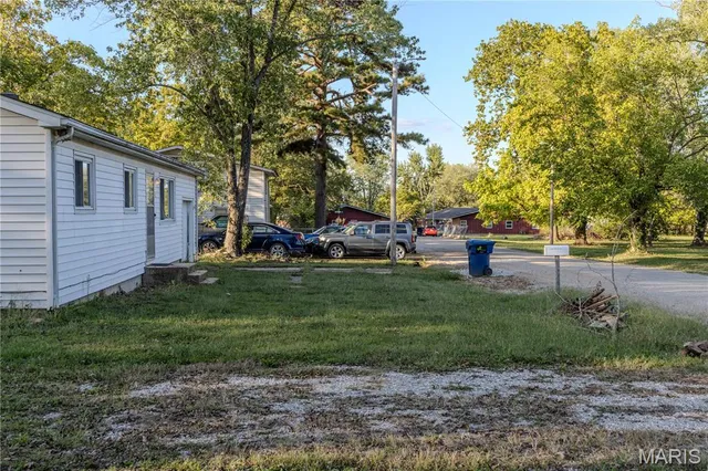 $89,000 | 223 Charles Street, Licking, MO 65542