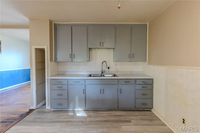 $89,000 | 223 Charles Street, Licking, MO 65542