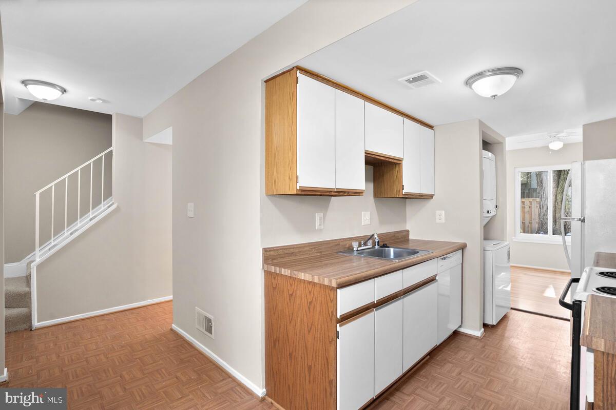 19619 Club Lake Road Gaithersburg, MD 20886 - Photo 11 of 30