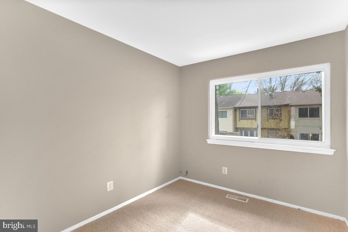 19619 Club Lake Road Gaithersburg, MD 20886 - Photo 22 of 30