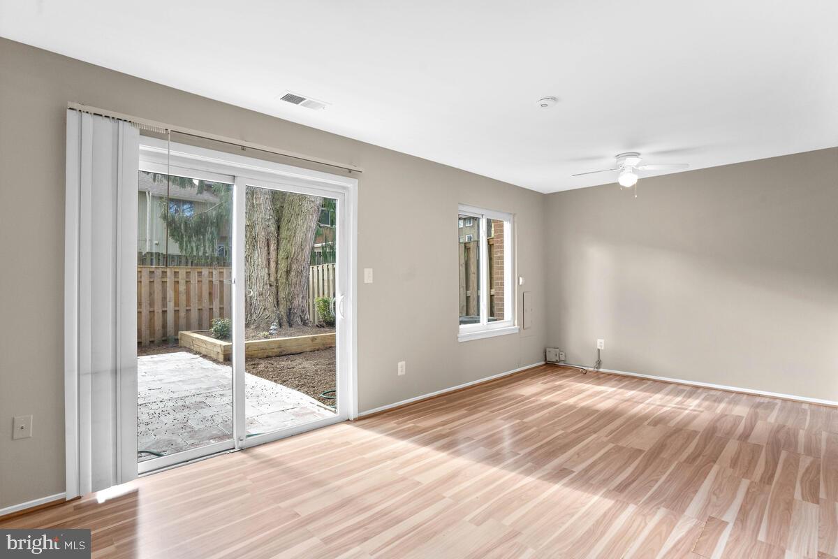 19619 Club Lake Road Gaithersburg, MD 20886 - Photo 6 of 30