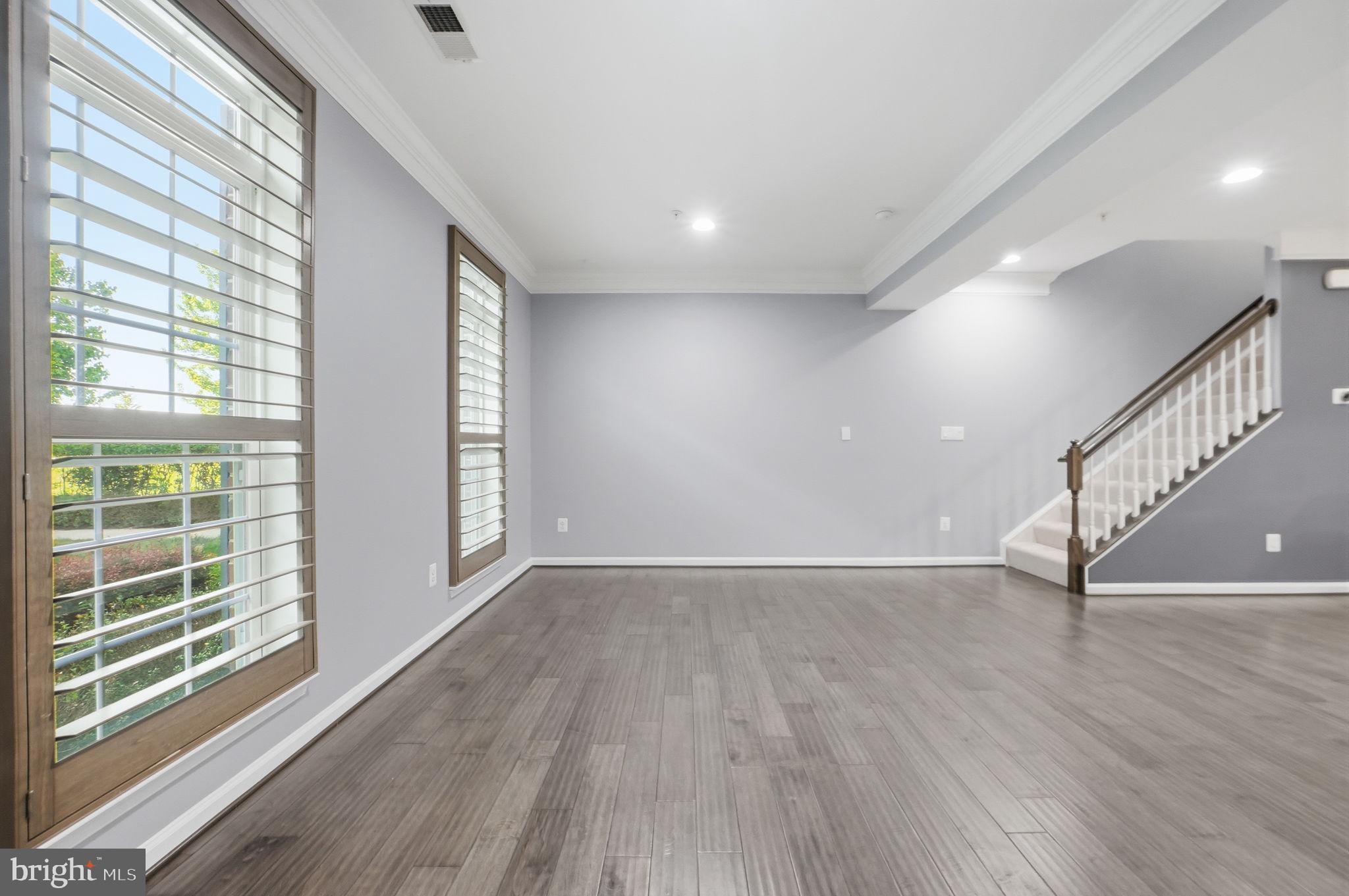 24686 Footed Ridge Terrace Sterling, VA 20166 - Photo 5 of 44