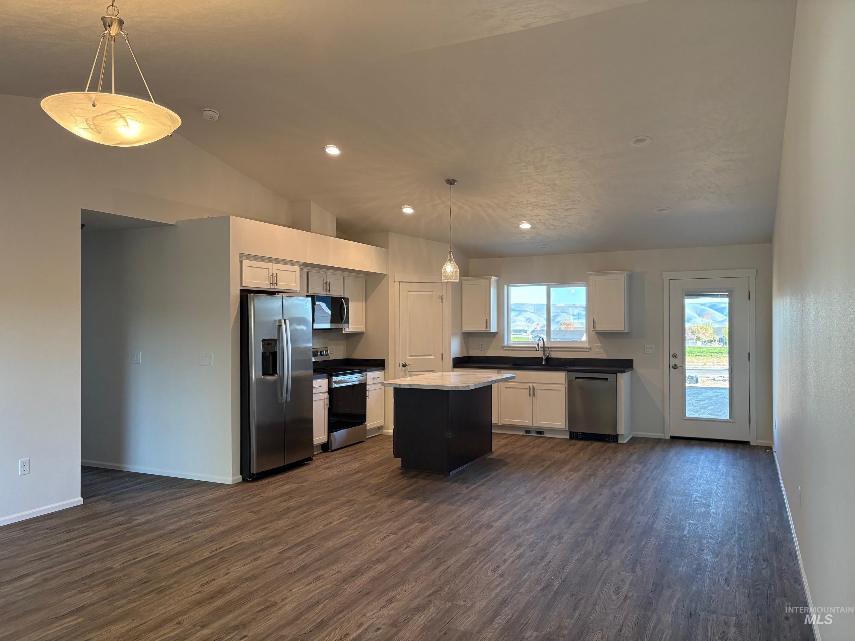 1811 Airway Avenue Lewiston, ID 83501 - Photo 4 of 11