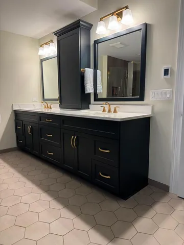 $875,000 | 32 Westmoreland Lane, Naperville, IL 60540