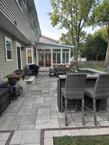 $875,000 | 32 Westmoreland Lane, Naperville, IL 60540