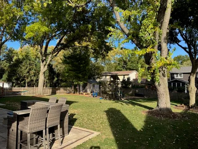 $875,000 | 32 Westmoreland Lane, Naperville, IL 60540