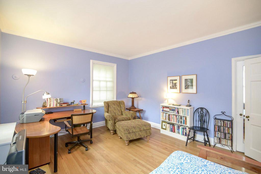 6 Upland Road, Unit Q2 Baltimore, MD 21210 - Photo 15 of 23 Second Bedroom