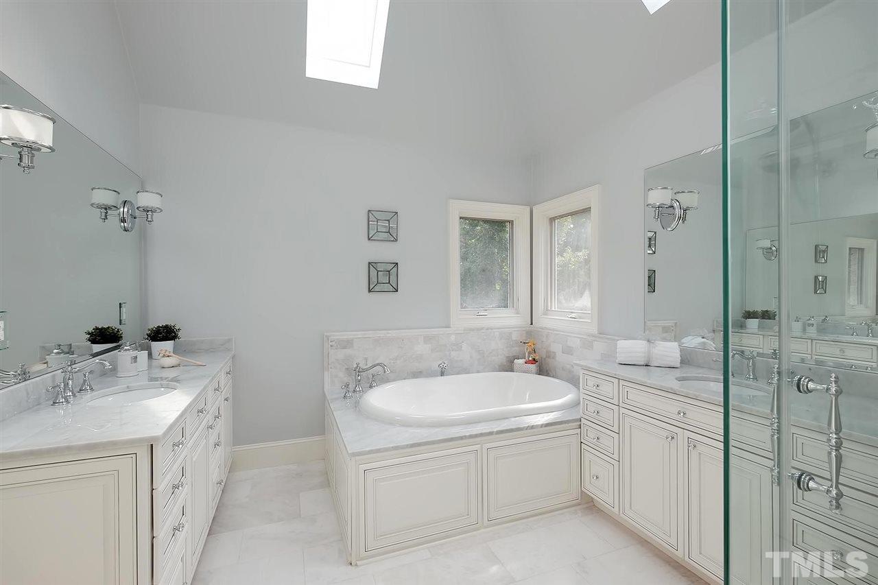 1008 Oak Creek Road Raleigh, NC 27615 - Photo 12 of 24