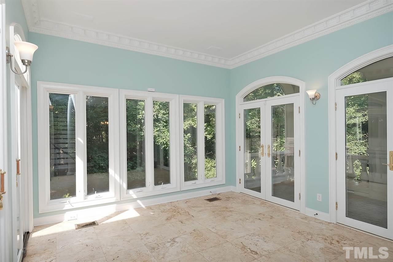 1008 Oak Creek Road Raleigh, NC 27615 - Photo 4 of 24