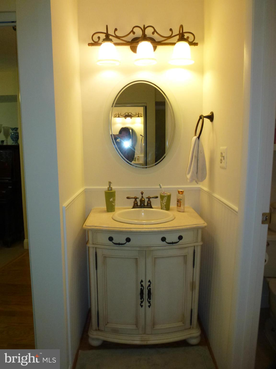 5778 Rexford Court, Unit I Springfield, VA 22152 - Photo 15 of 23 Bath (Master)