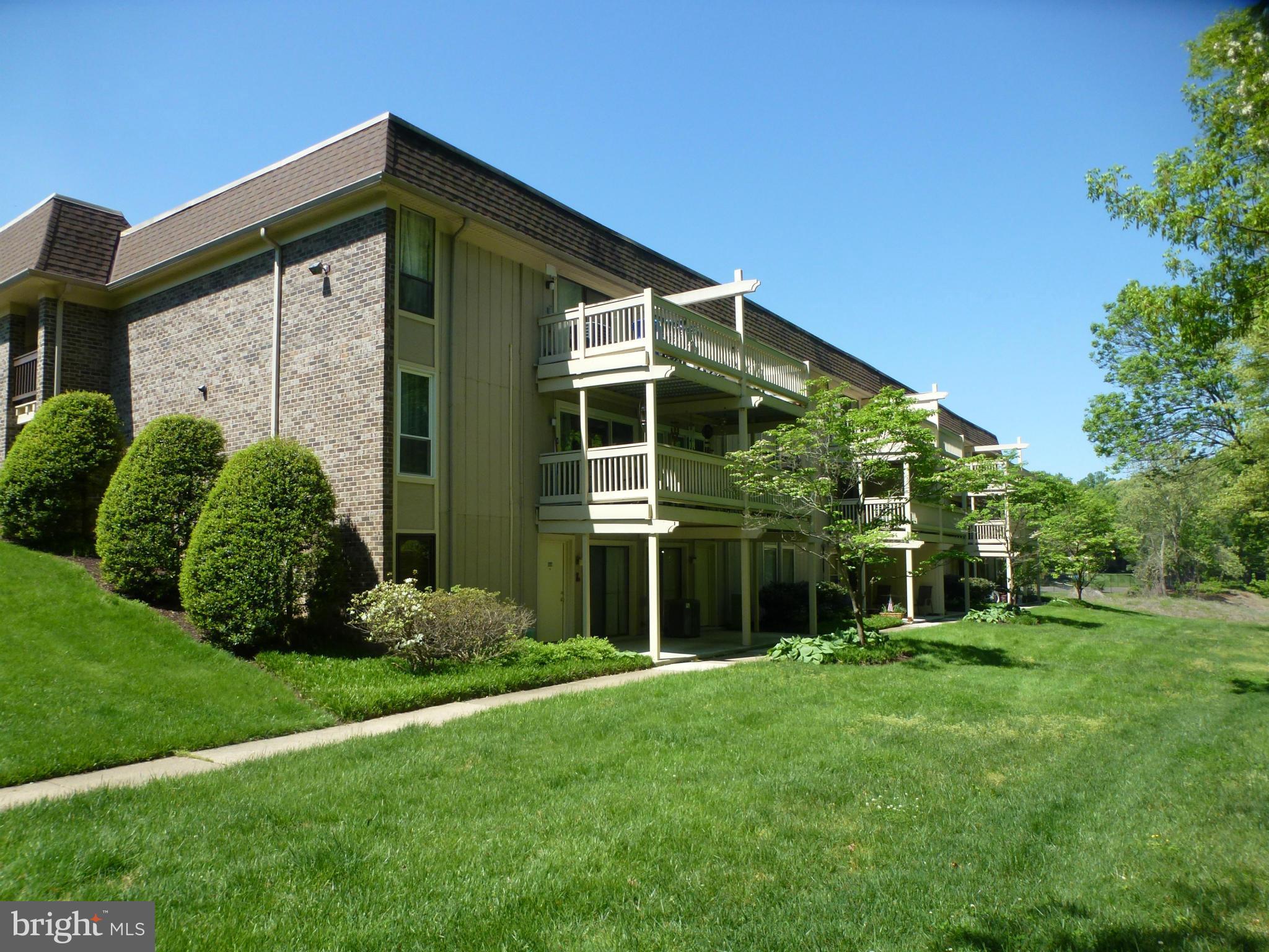 5778 Rexford Court, Unit I Springfield, VA 22152 - Photo 4 of 23 Exterior (Rear)