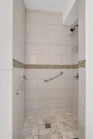 $1,039,000 | 66 Northwest 73rd Place, Miami, FL 33126