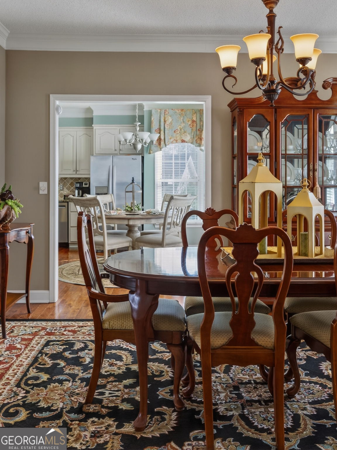 312 Pinnacle Park Macon, GA 31220 - Photo 12 of 63 a view of a dining room with furniture and chandelier