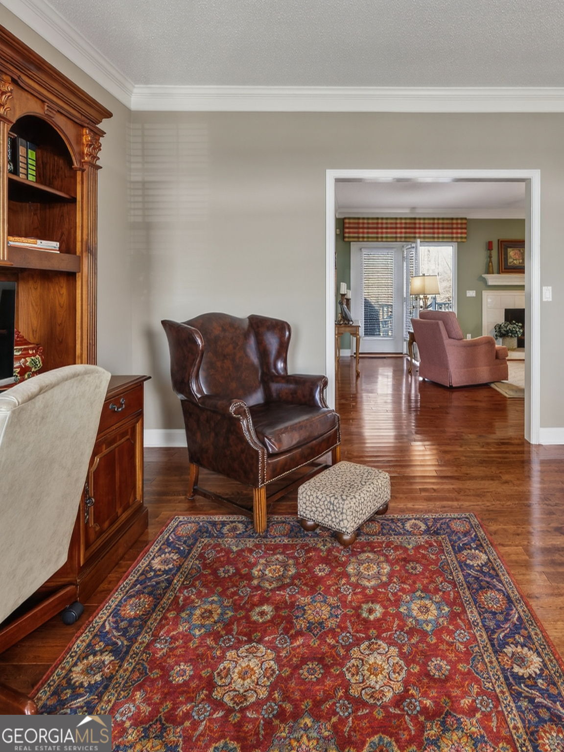312 Pinnacle Park Macon, GA 31220 - Photo 8 of 63 a living room with furniture and a rug