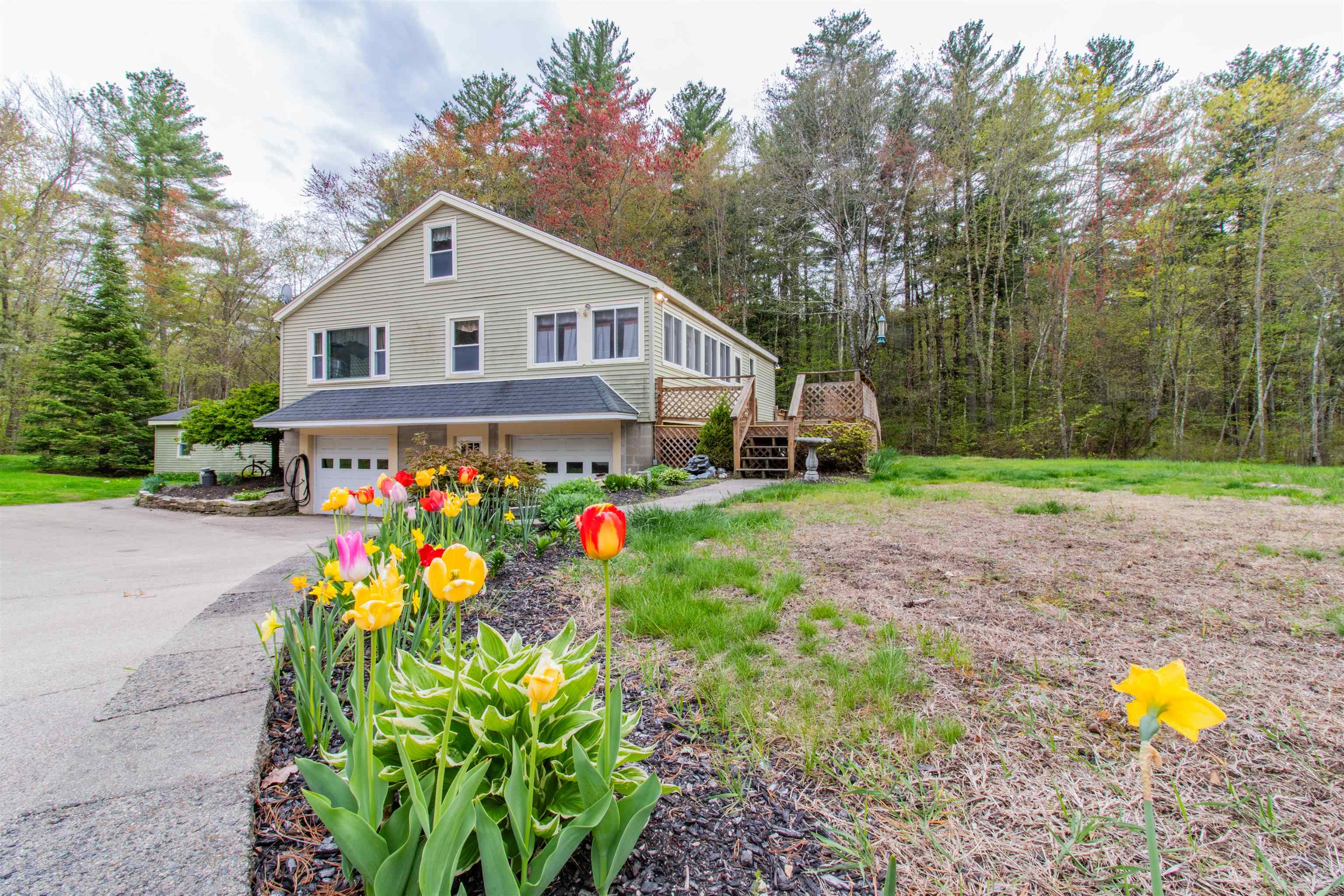 60 Robinson Road Hudson, NH 03051 - Photo 37 of 45 Gallery Image 37