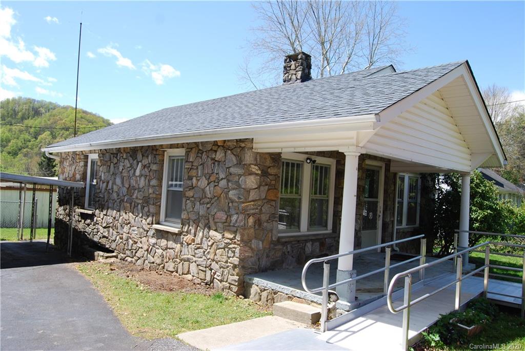340 Bee Tree Road, Unit 203 Swannanoa, NC 28778 - Photo 25 of 31 Gallery Image 25