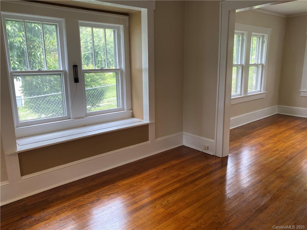 340 Bee Tree Road, Unit 203 Swannanoa, NC 28778 - Photo 8 of 31 Gallery Image 8