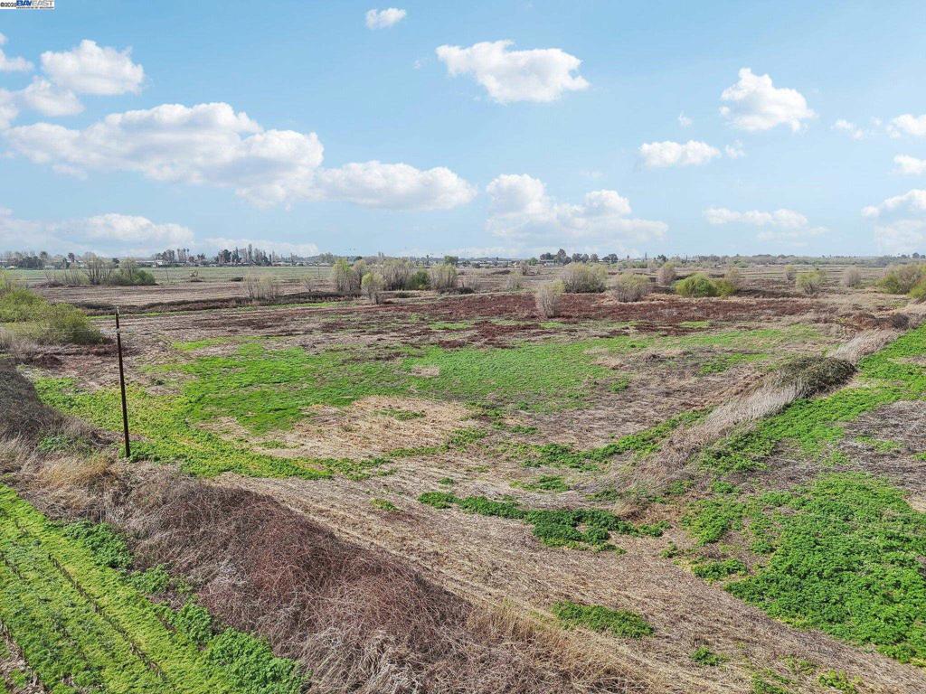 -00 Brannan Isle Road Isleton, CA 95641 - Photo 17 of 19 a view of a yard with an outdoor seating