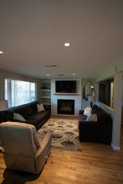 325 Cabbage Lane Phoenix, OR 97535 - Photo 5 of 35 005